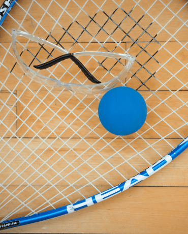 sport de raquette, squash, racquetball, tennis pickleball et badminton